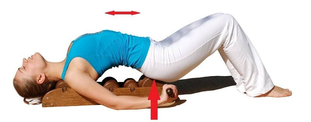 Masážny prístroj na liečbu spinálnej osteochondrózy